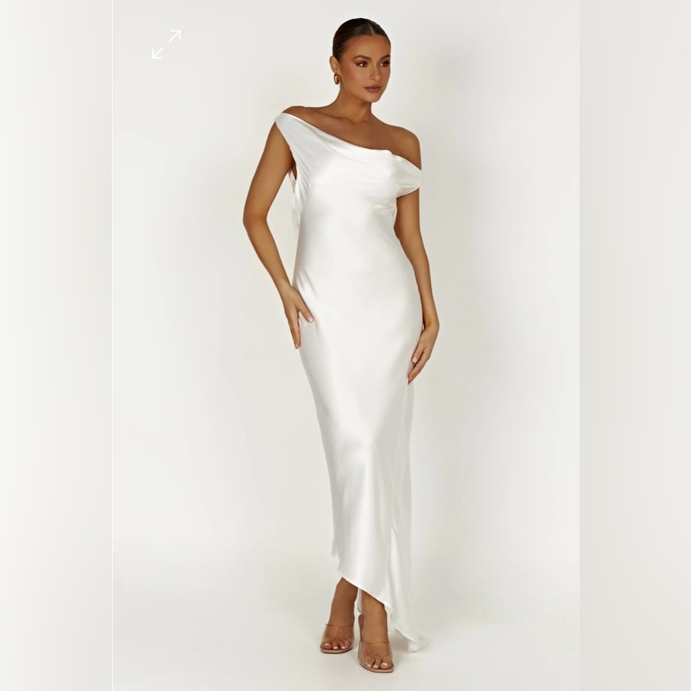 NWT Meshki White Gown